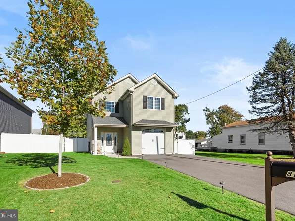 817 5th Ave, Croydon, PA 19021