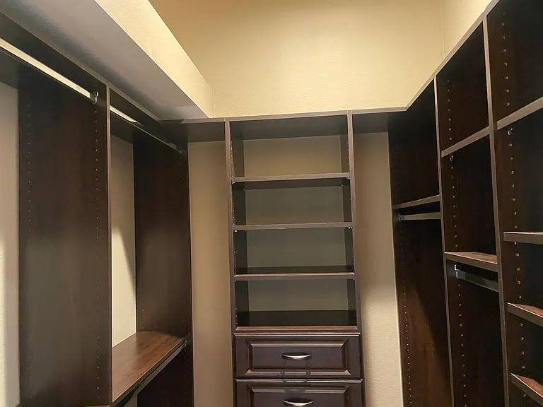 7135 Kensington Ct — Photo 13