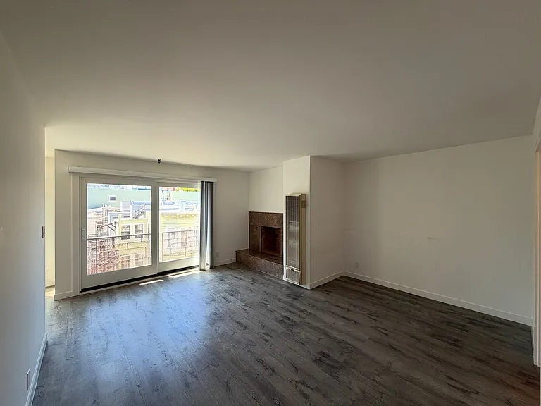 1390 Jackson — Photo 3