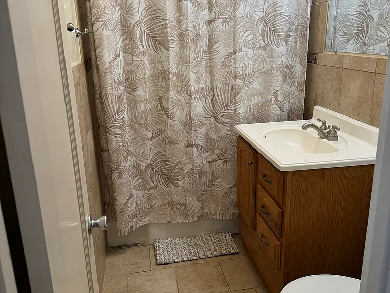 1342 Texas Ave — Photo 14