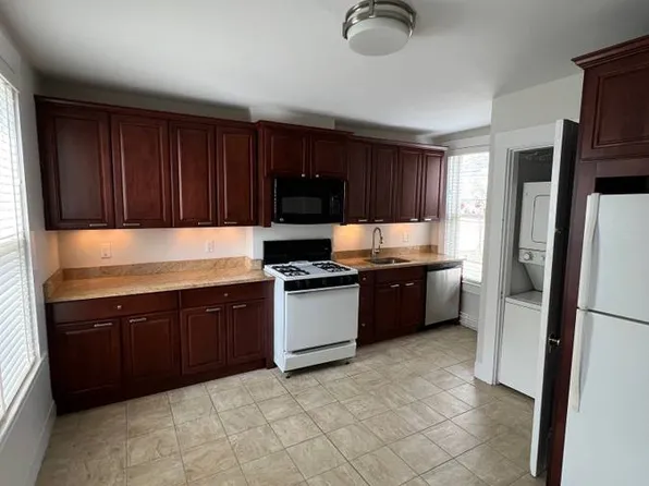 (undisclosed Address), Auburndale, MA 02466