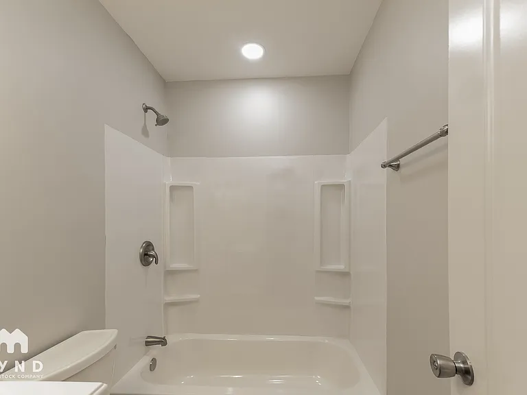 2916 Dunsinane Ct — Photo 15
