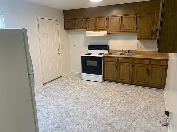 4th image of 3007 Kentwood St #B