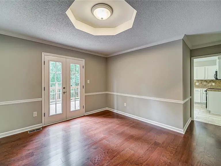 311 Mariner Cir — Photo 9