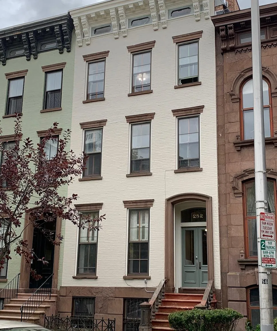 Studio, $1,020 — Photo 2