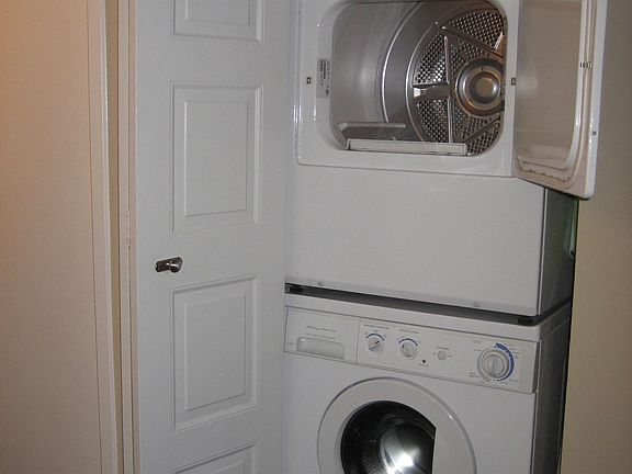 Full Size Washer Dryer in unit