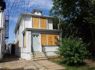 1541 Chambers St, Trenton, NJ 08610