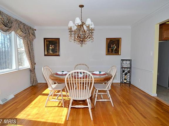 4th image of 17803 Queen Anne Rd