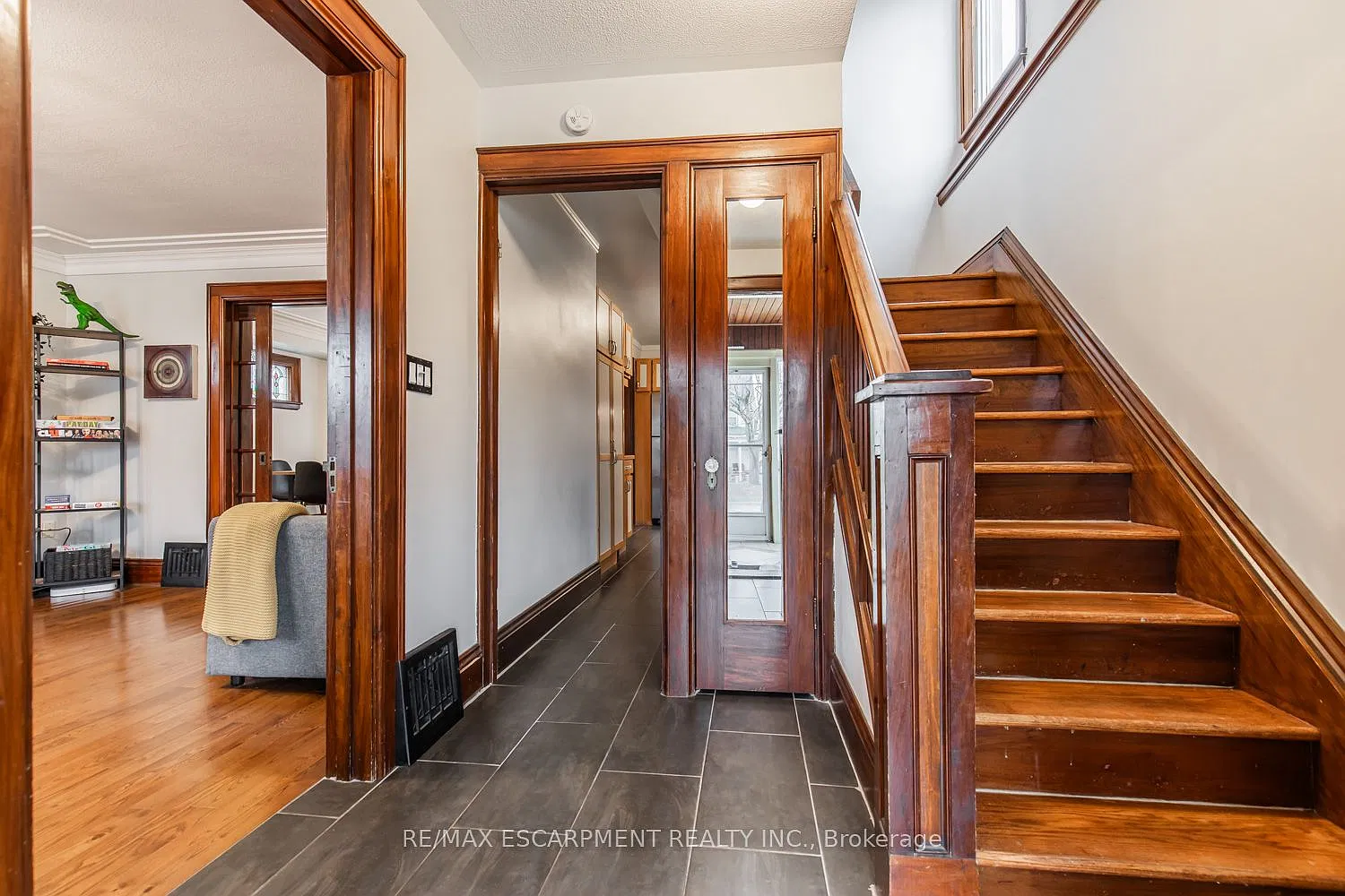 3 bed, $3,000 — Photo 4