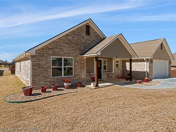 3rd image of 415 Kyla Marie Ct