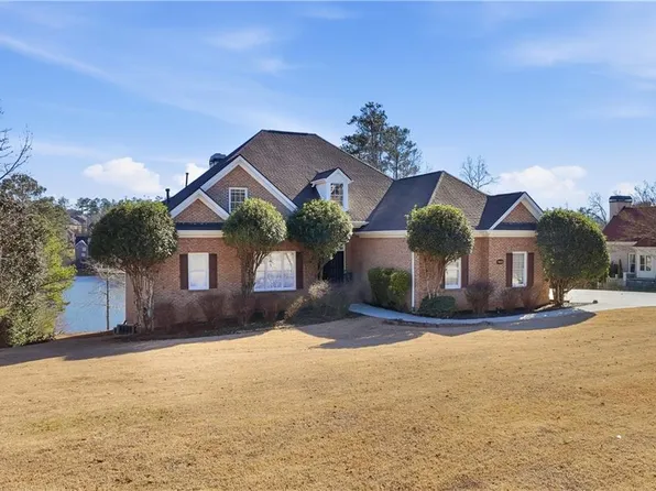 2742 Pitlochry St SW, Conyers, GA 30094