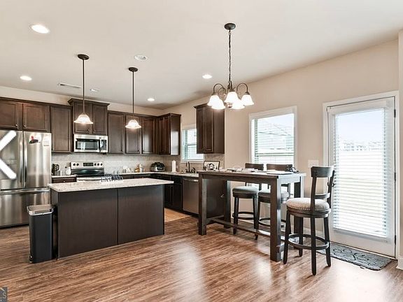 3rd image of 6014 Prodigy Ln