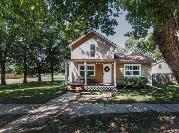 151 S Gorin St, Clearwater, KS 67026