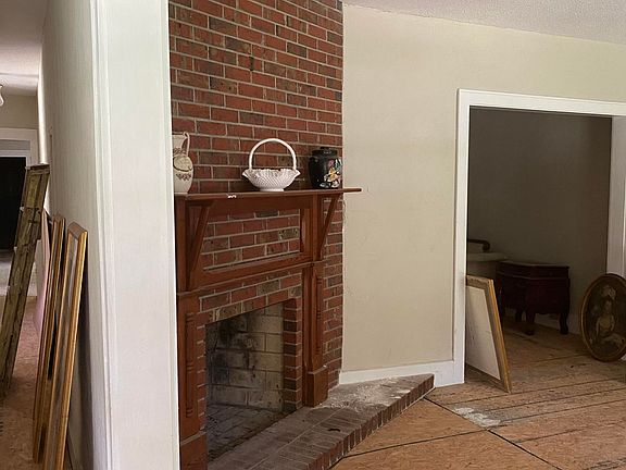 3rd image of 13837 NE 140th St