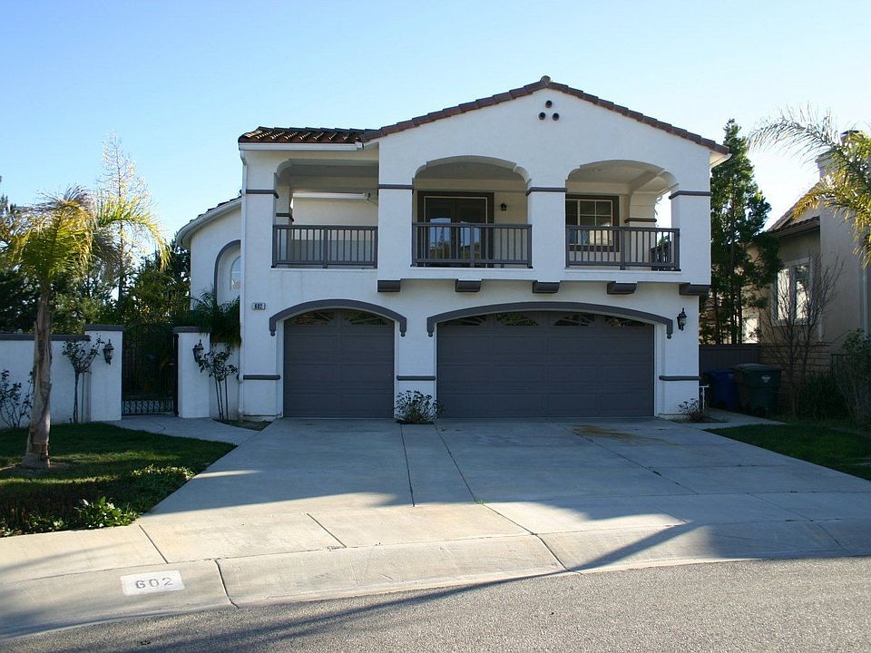 1st image of 602 Corte Regalo