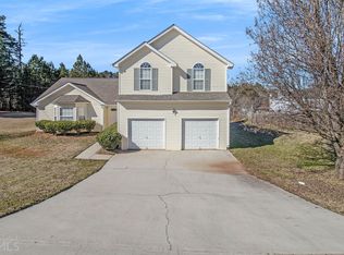 5128 King Arthur Ln, Ellenwood, GA 30294