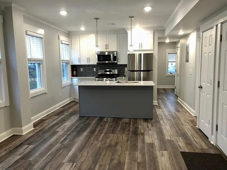 40 Williamson Ave #2 — Photo 1