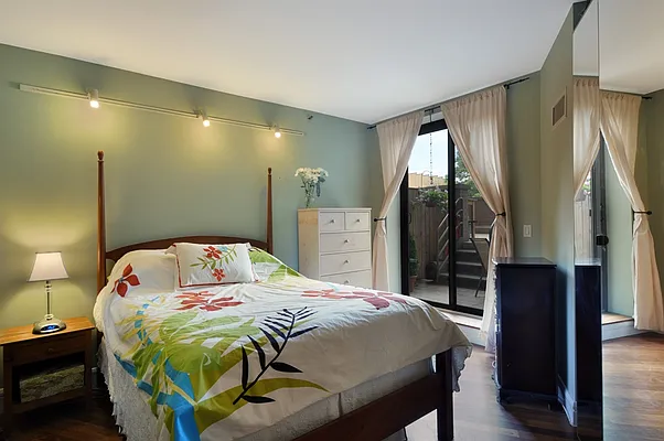 Sold by Corcoran | media 3