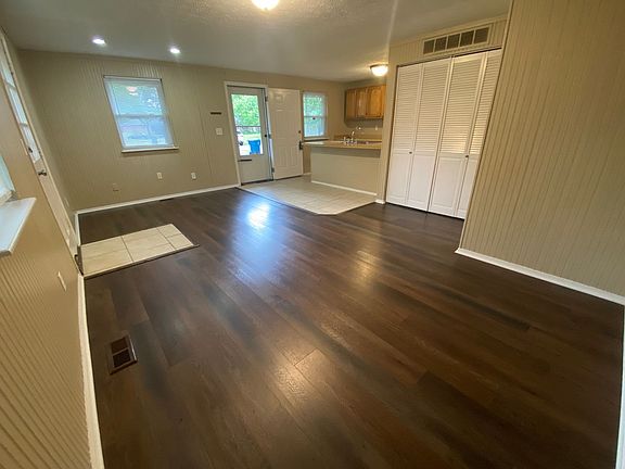 5th image of 8207 Mount Mansfield Dr