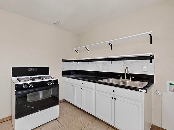 4th image of 540 Cardenas Dr SE APT B