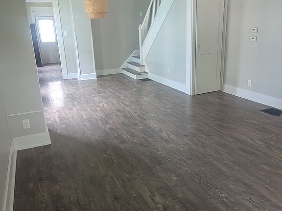 2nd image of 746 Orange St #746