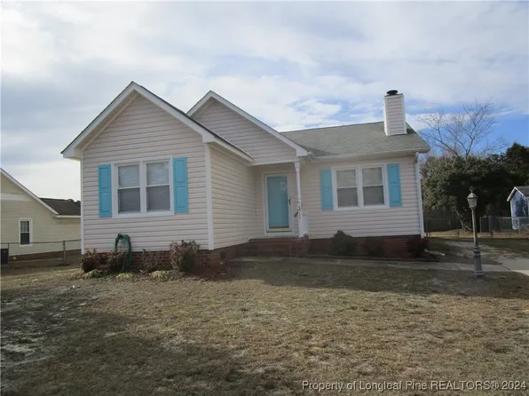 4582 Pennystone Dr, Fayetteville, NC 28306