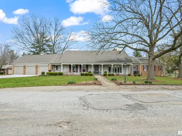 2 Barn Ln, Jacksonville, IL 62650