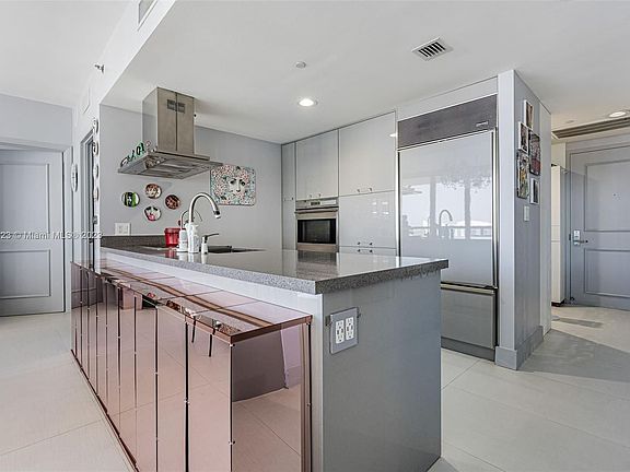 5th image of 495 Brickell Ave APT 4304