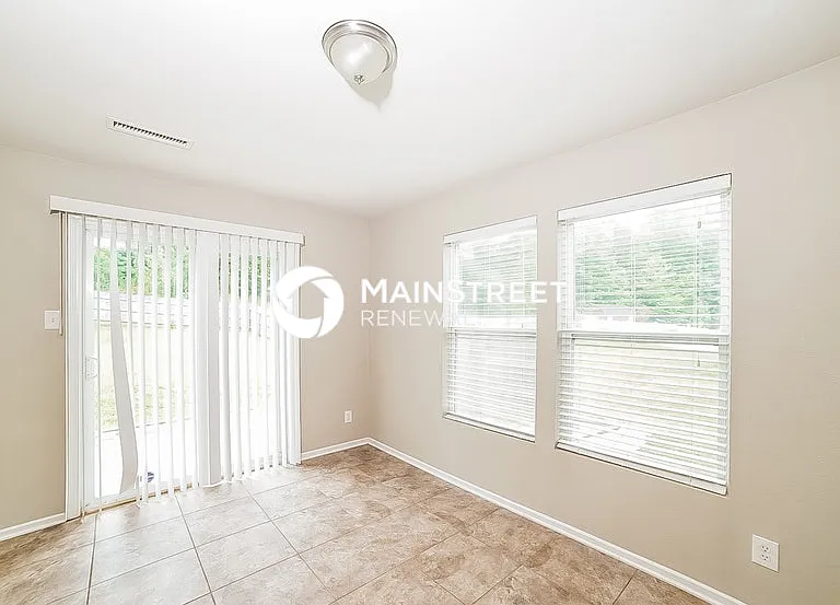 5458 Fairway Forest Dr — Photo 5