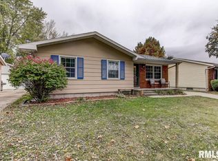 2912 Somerton Rd, Springfield, IL 62702