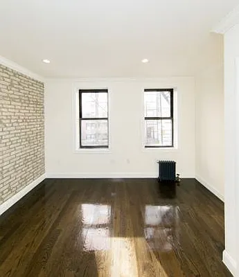 Rented by Icon Realty Management | media 2