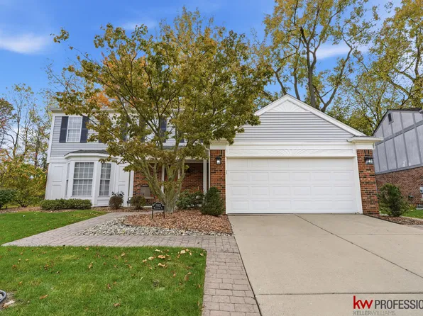 33831 Whitewood Pl, Westland, MI 48185