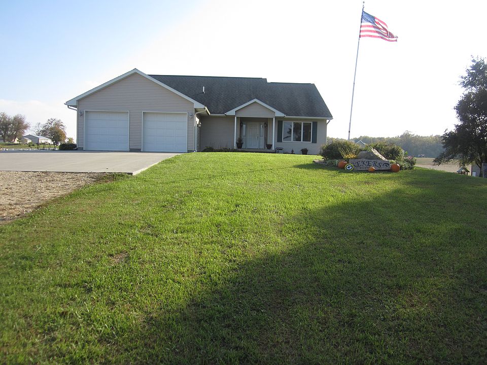 1st image of 1286 265th St