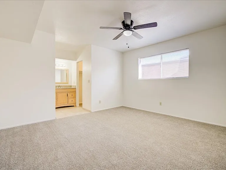 665 N Banff Ave — Photo 18