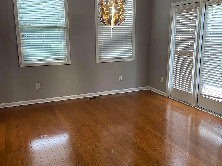3422 Fallen Oak Dr — Photo 8
