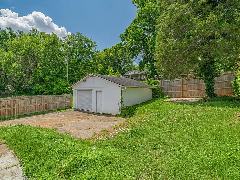 2531 Keystone Ave — Photo 28
