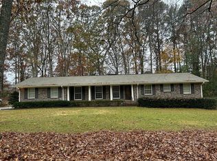 140 Deer Trl, Fayetteville, GA 30214