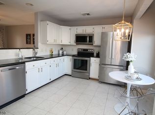 603 Clark Rd BUILDING 600, Lebanon, NJ 08833