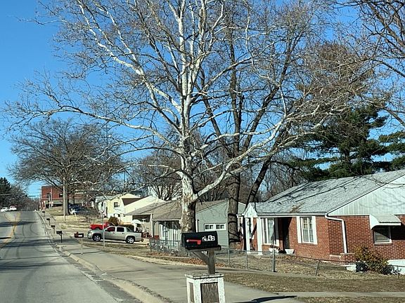 5th image of 2847 S 9th St