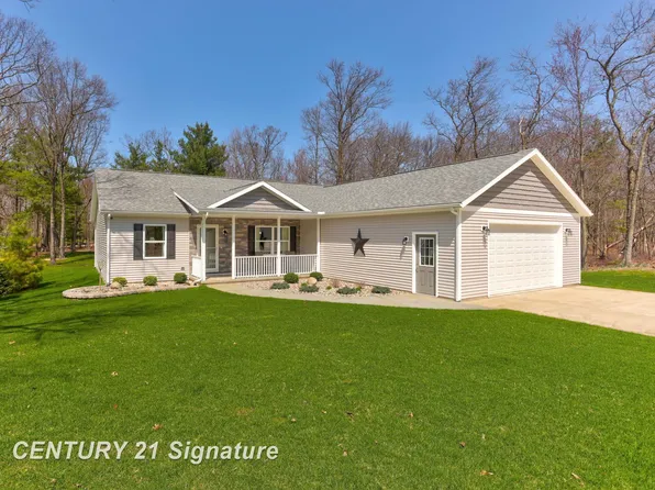 5728 Tipperary Dr, Caseville, MI 48725