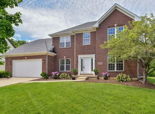 39W160 Preston Cir, Geneva, IL 60134