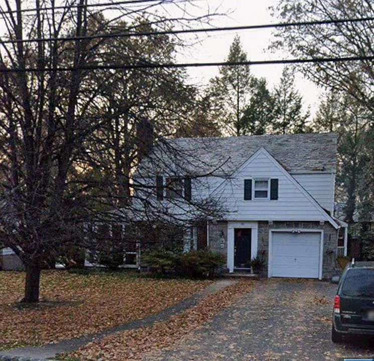 1st image of 161 Engle St