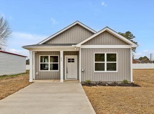 204 3rd St, Erwin, NC 28339