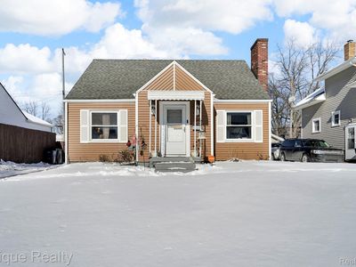 361 Buckingham Ave, Flint, MI, 48507
