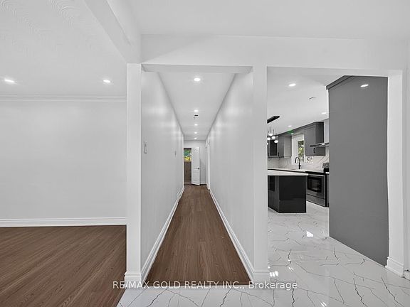 3rd image of 7 Larchmere Ave