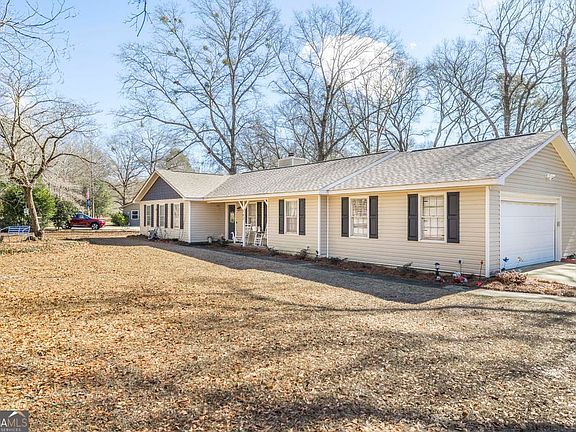 4th image of 102 Smoke Rise Dr