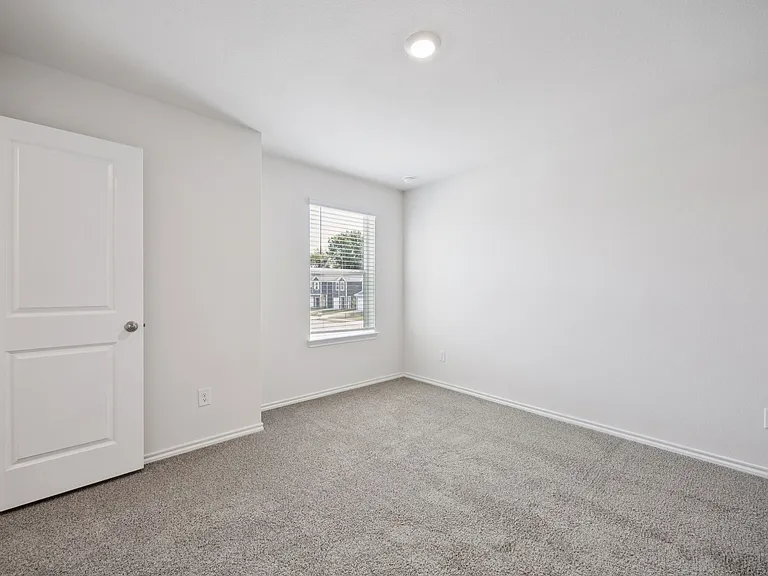 7020 Vining Dr — Photo 5