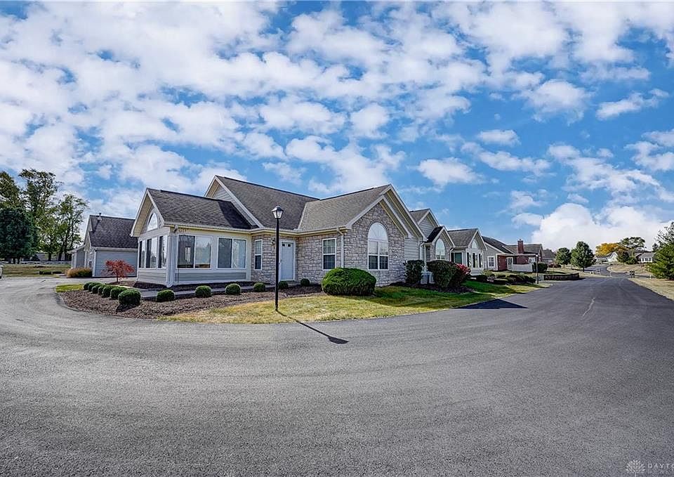 5205 Crescent Ridge Dr, Clayton, OH 45315 | Zillow