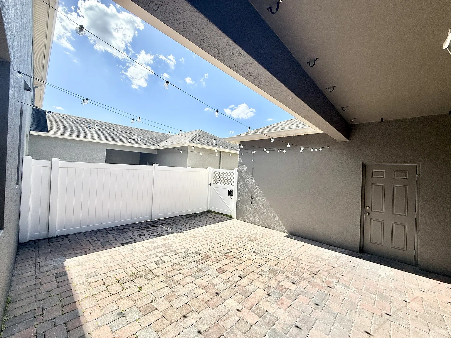7630 Fairgrove Avenue - 7630 — Photo 3