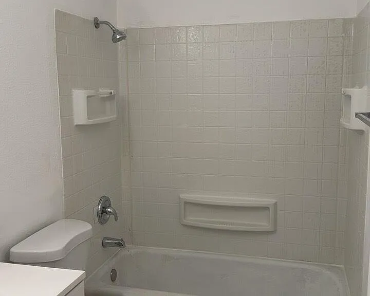 2028 W Cactus Rd #B — Photo 9